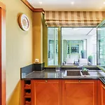 Prestige Apartment With Sauna By Grand Apartments